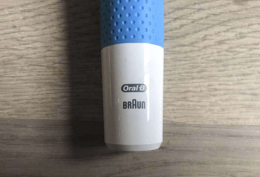 Oral-B-Kids-Vitality-Frozen-2-batteri